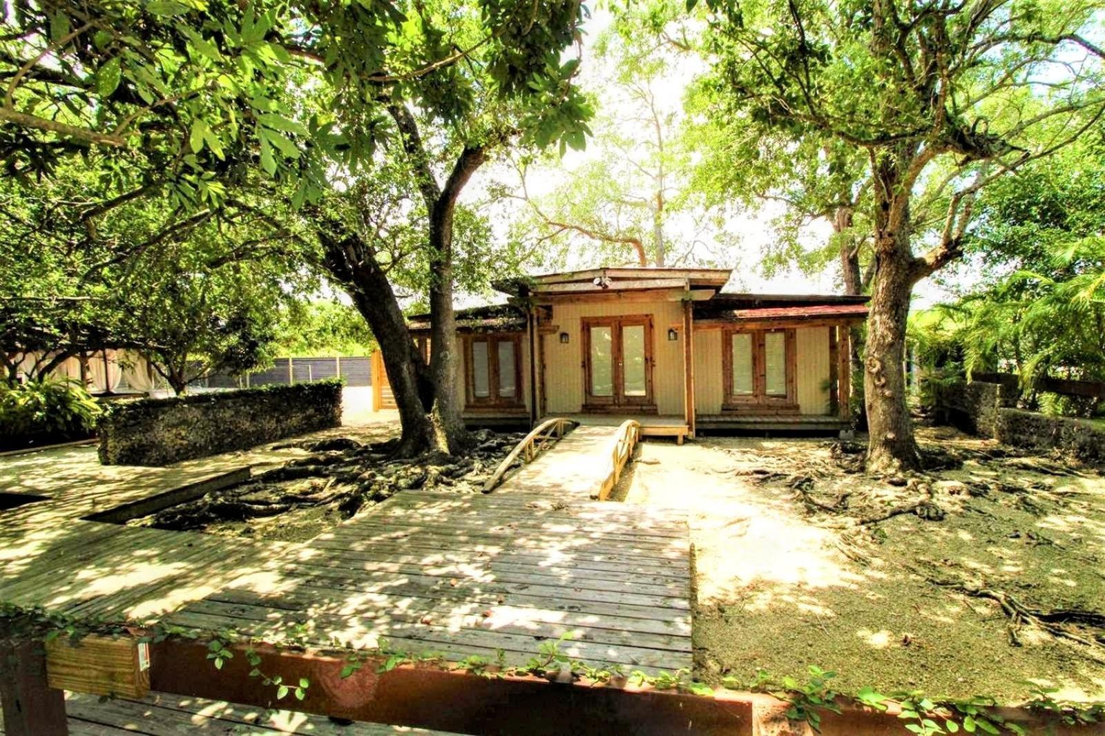 Villa Magical Wonderkoi House In A Japanese Koi Garden à Miami Extérieur photo